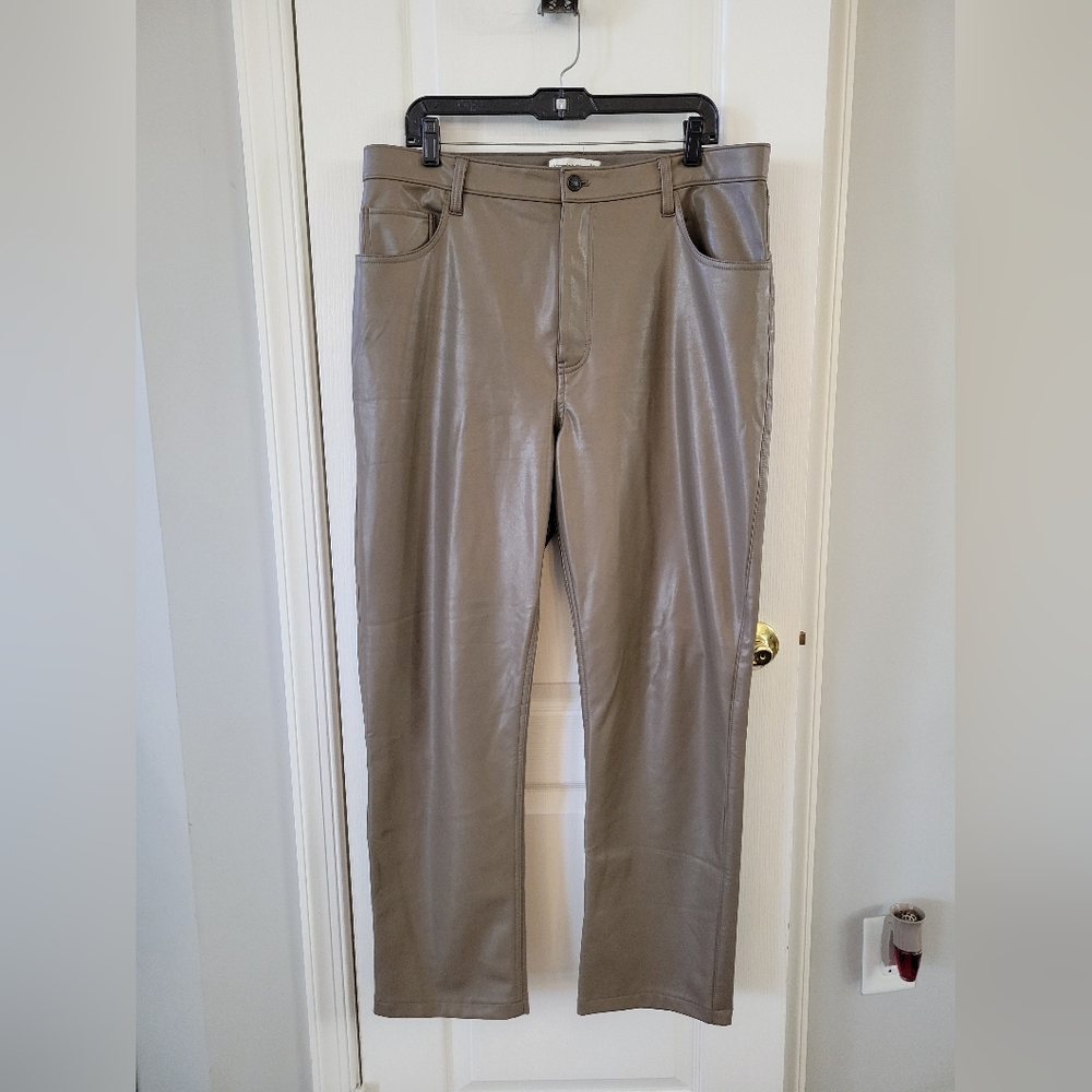 Abercrombie Ultra High Rise 90s Straight Leg Vegan Leather Pants Taupe Size 16